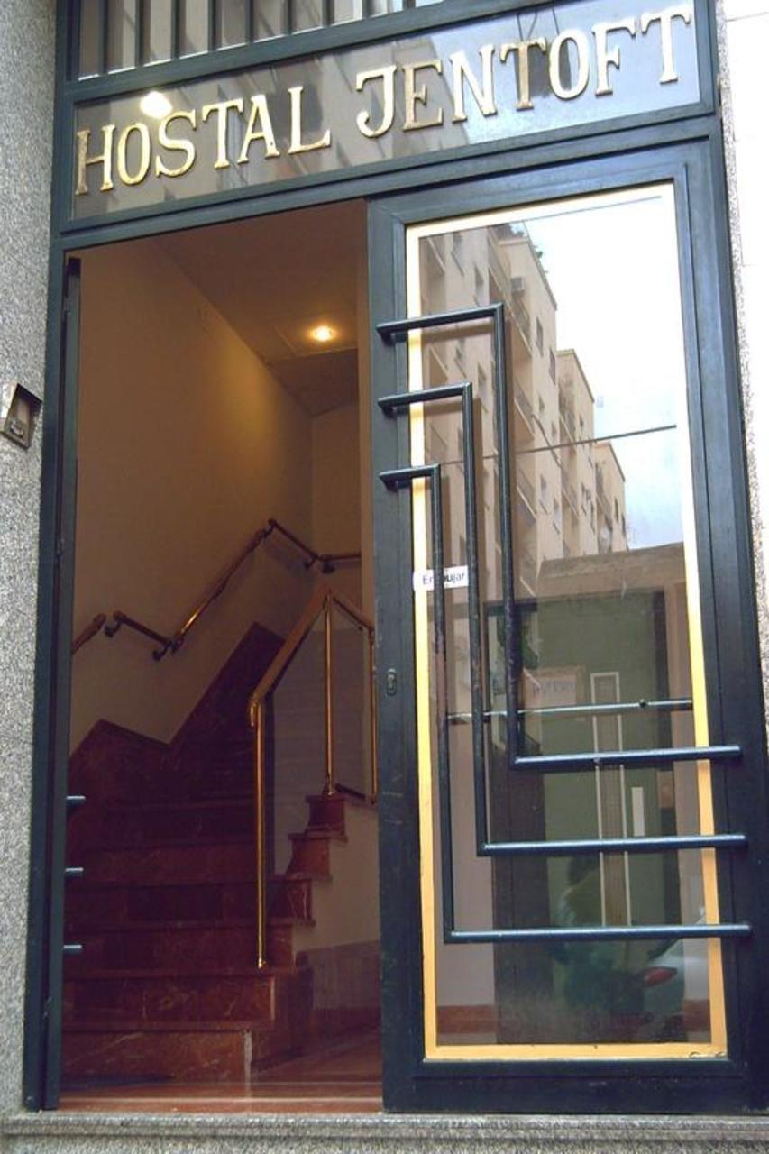 Hostal Jentoft Sevilla Exteriér fotografie