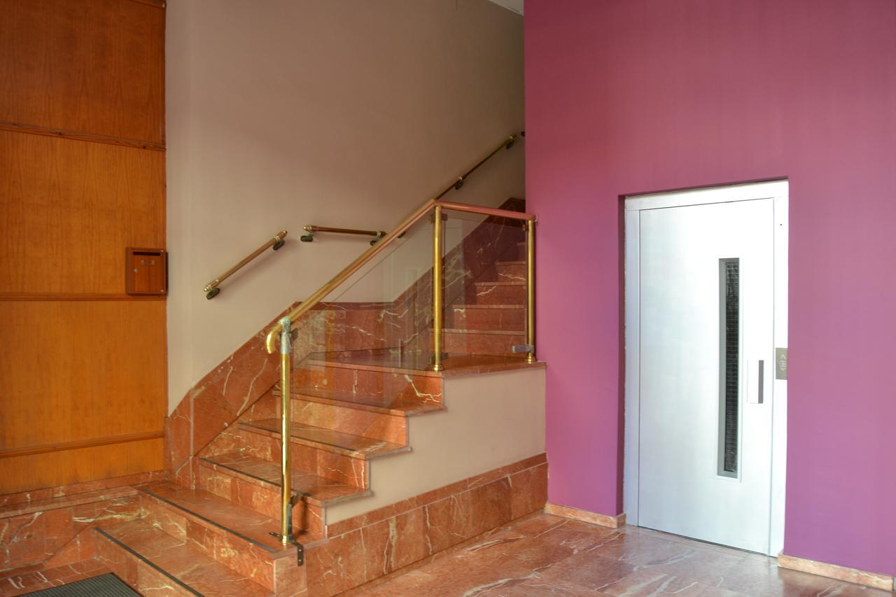 Hostal Jentoft Sevilla Exteriér fotografie