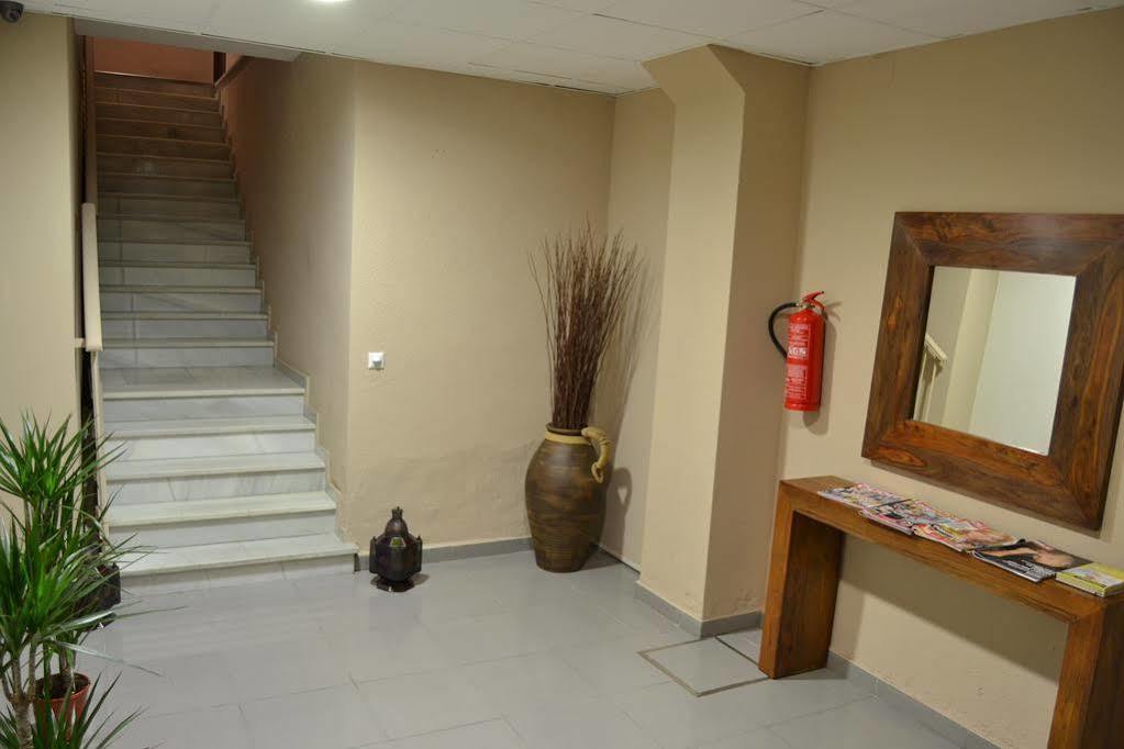 Hostal Jentoft Sevilla Exteriér fotografie